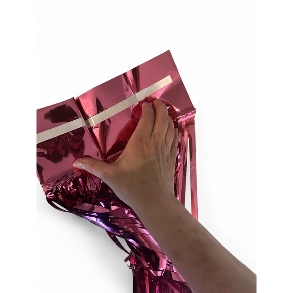 2 Pack Backdrop Decorations Tinsel Curtains 3Ft x 10FT PINK - Picture 2 of 5